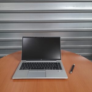Portable HP Elitebook 840 G8 – 14 “- SSD 256Go – RAM 8Go – Qualité B*